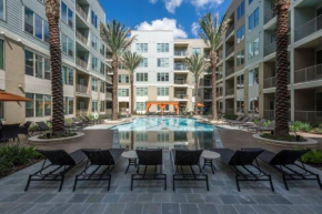 LUXURY 1BR Condo wBalcony - GalleriaRiver Oak